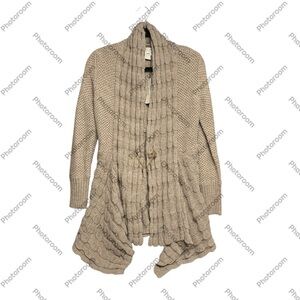 Avalin size small Beige Cable Knit Women's Sweater NWT boutique